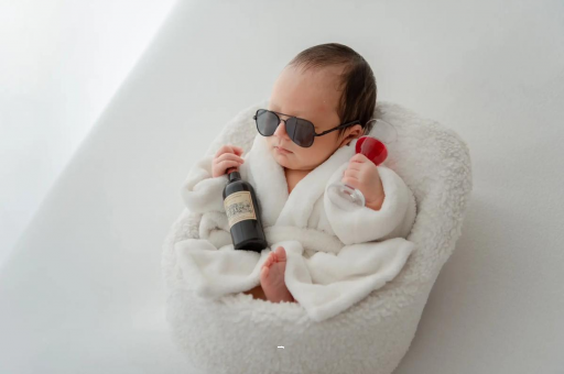 天水宝宝睡觉翻滚 天水宝宝睡觉翻滚